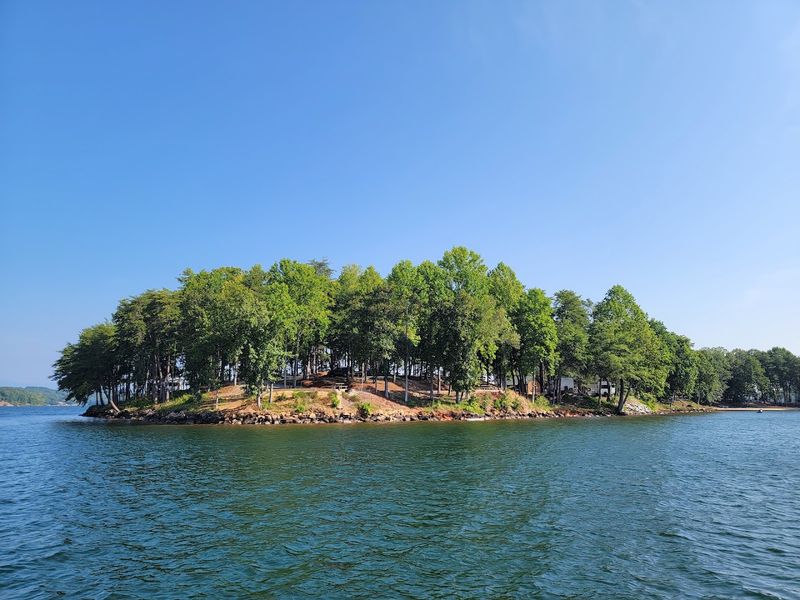 Lake Keowee