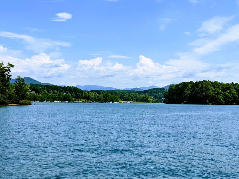 Lake Keowee's Crystal Blue Water