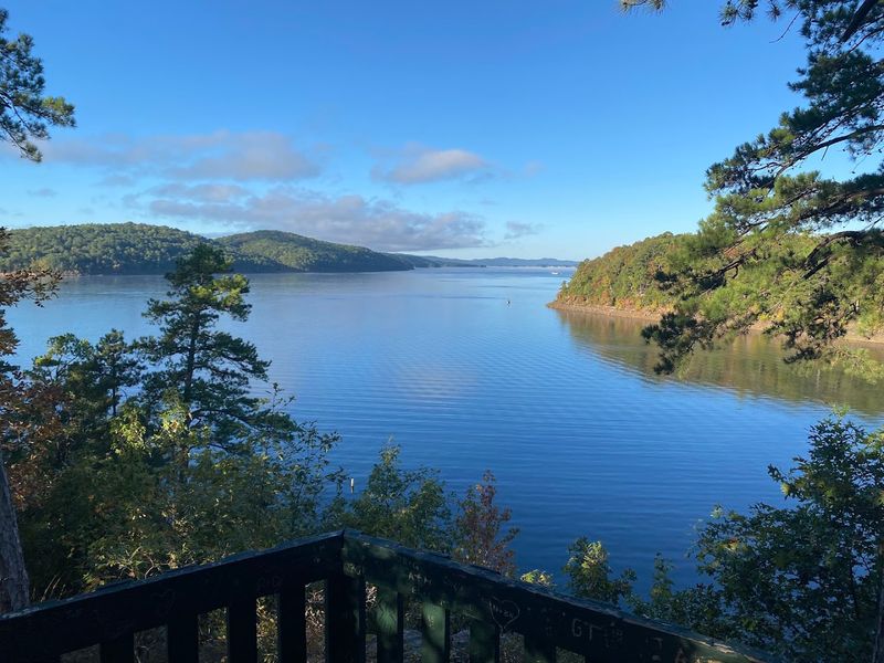 Lake Ouachita State Park, Mountain Pine