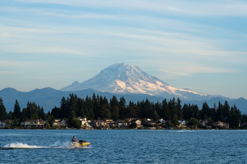 Lake Tapps: The Summer Magnet