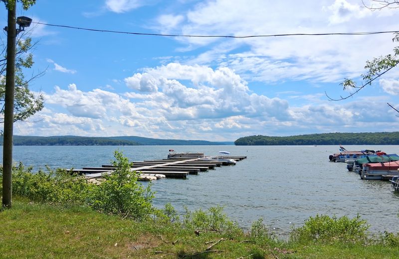 Lake Wallenpaupack / PA Route 507, Hawley, Pennsylvania