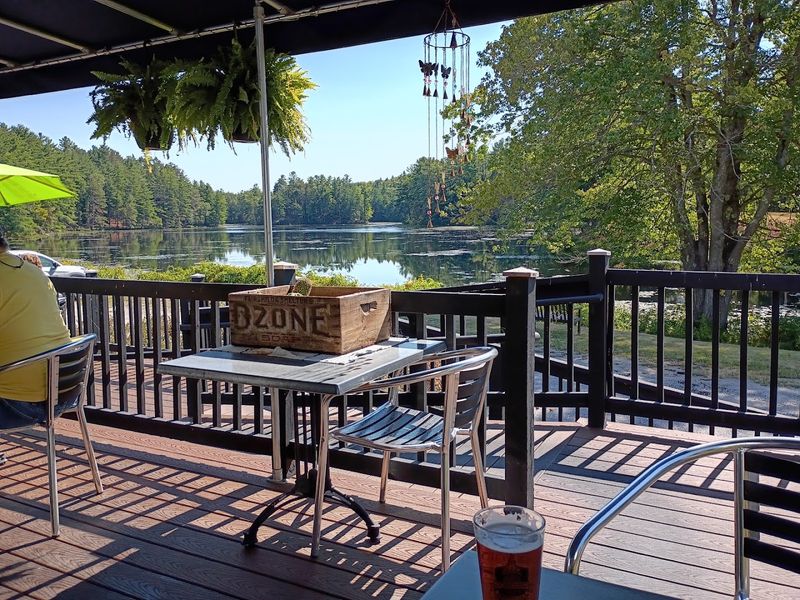 LakeHouse Restaurant & Bar LakeHouse Restaurant & Bar