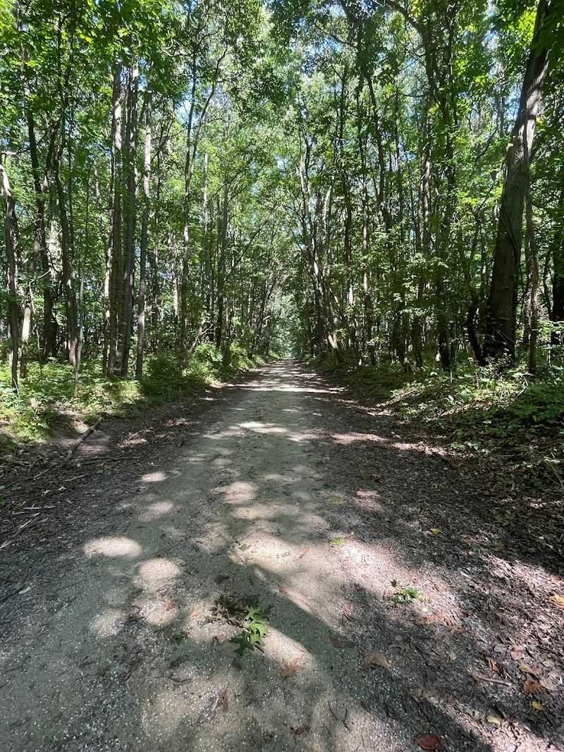 Lakelands Trail