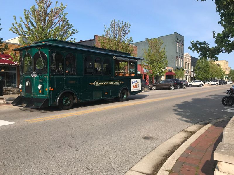 Lakeshore Trolley