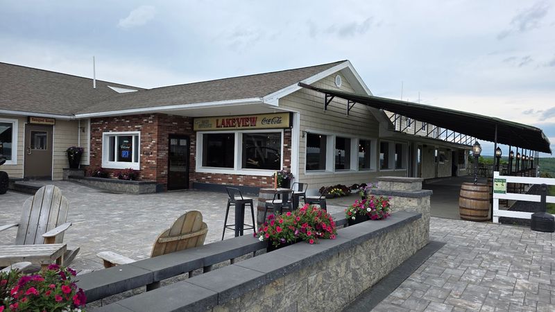 Lakeview Restaurant, St. Agatha