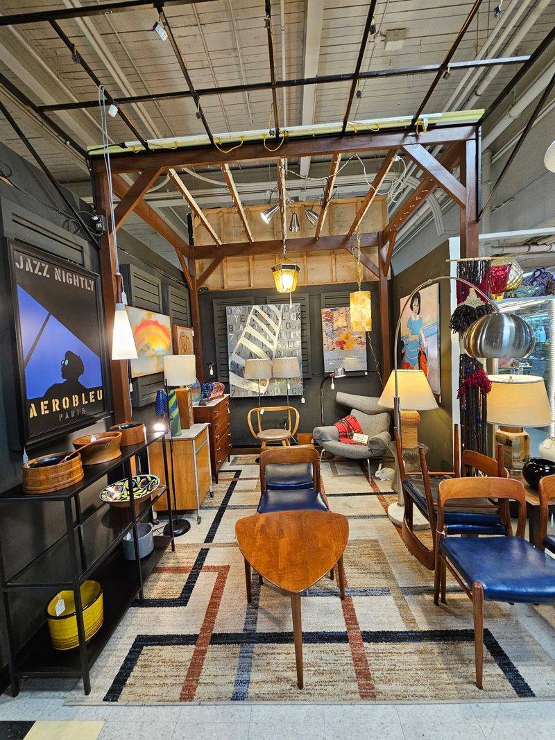 Lander Street Vintage, Seattle, WA