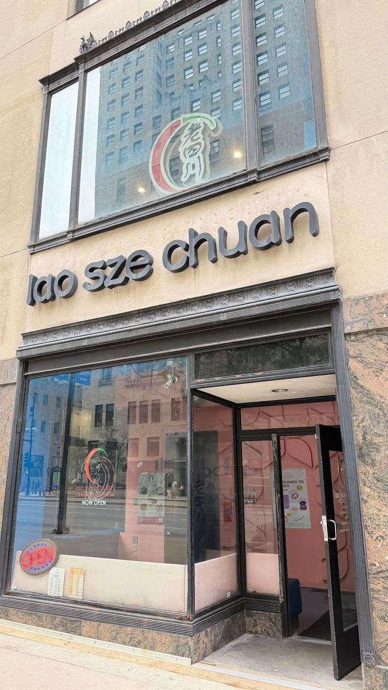 Lao Sze Chuan (Michigan Avenue, Chicago) Lao Sze Chuan (Michigan Avenue, Chicago)