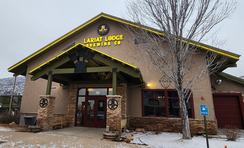 Lariat Lodge Brewing Co. - Littleton / Ken Caryl