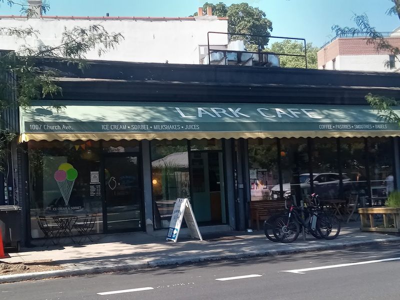 Lark Bake Shoppe And Cafe