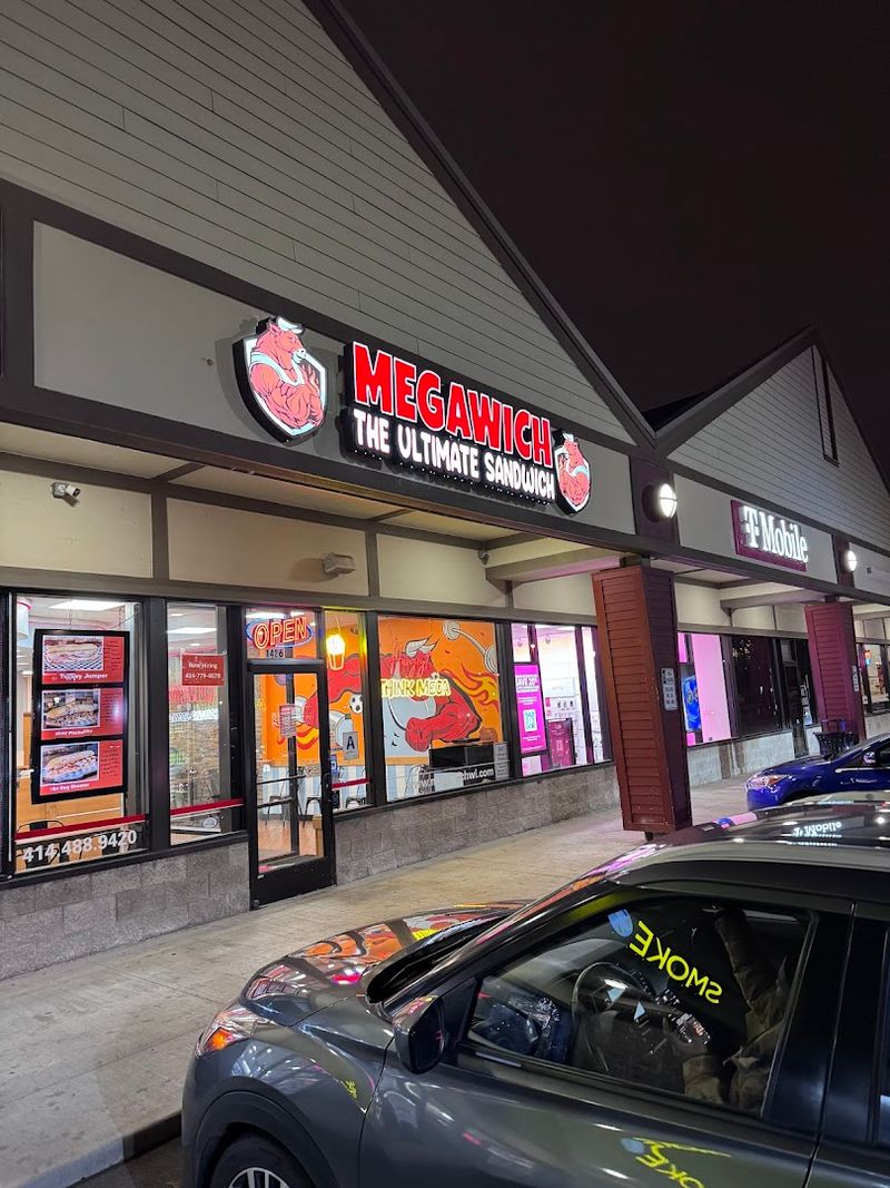 Late-Night Hours That Make Megawich The Ultimate After-Hours Destination