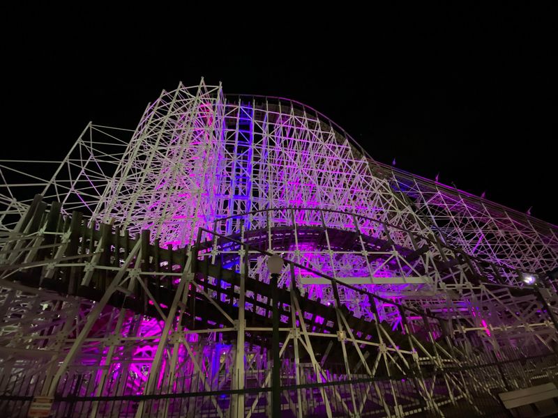 Late-Night Hours That Stretch The Fun Until Midnight