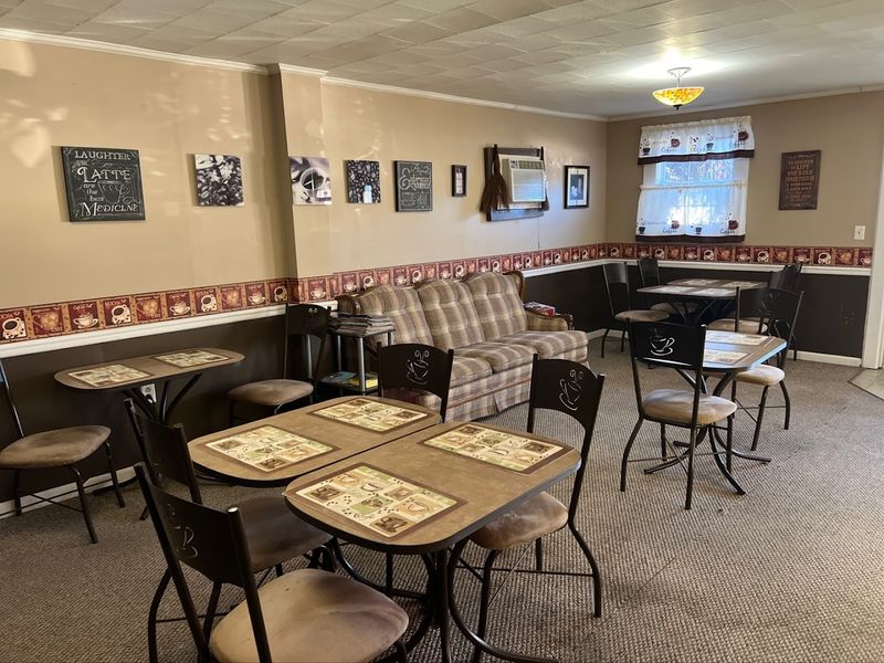 Latte Dough Coffee Shop & Bakery Cafe - Marshall