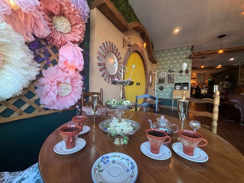 Lattes And Teas With Serious Personality
