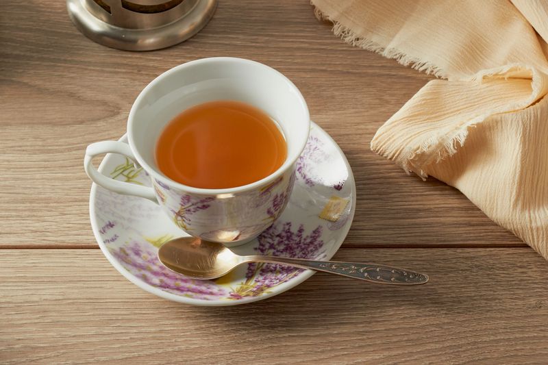 Lavender Cream Tea Keeps Everyone Calm