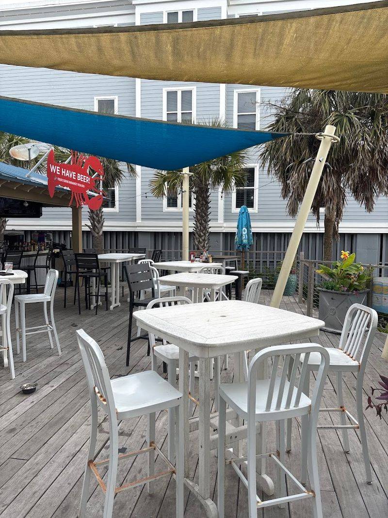 Lawrence's Seafood Company, Isle of Palms