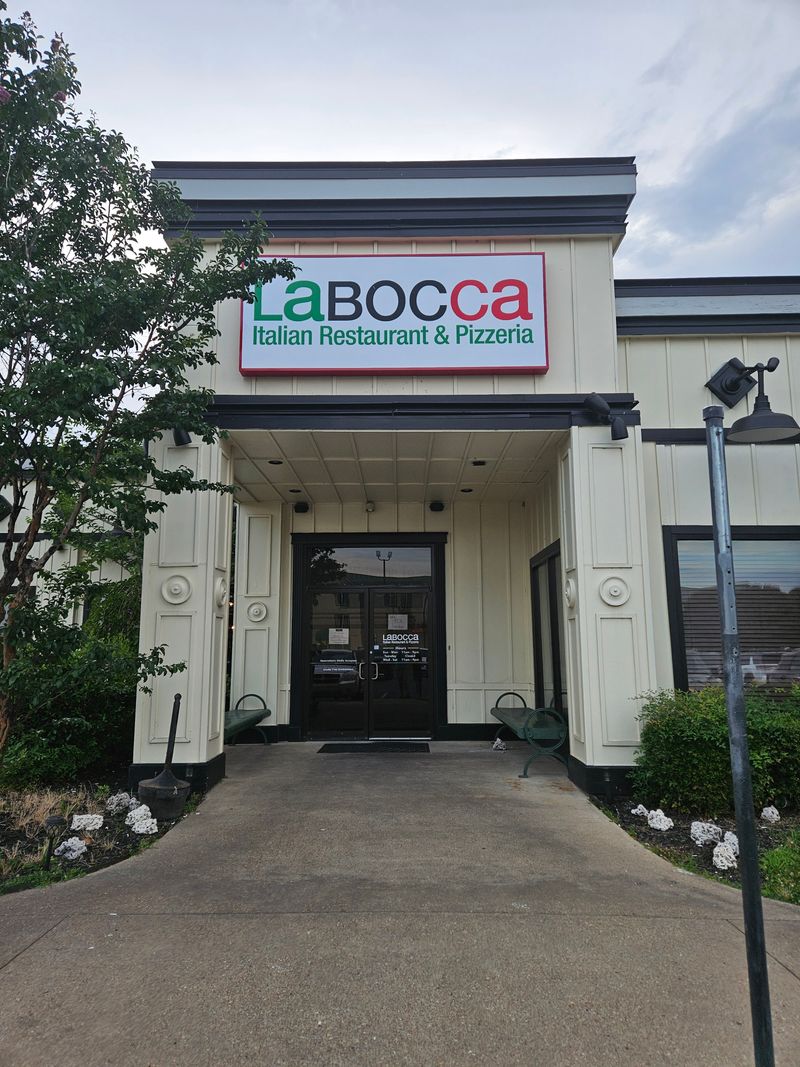 La Bocca Italian Restaurant & Pizzeria — Jonesboro