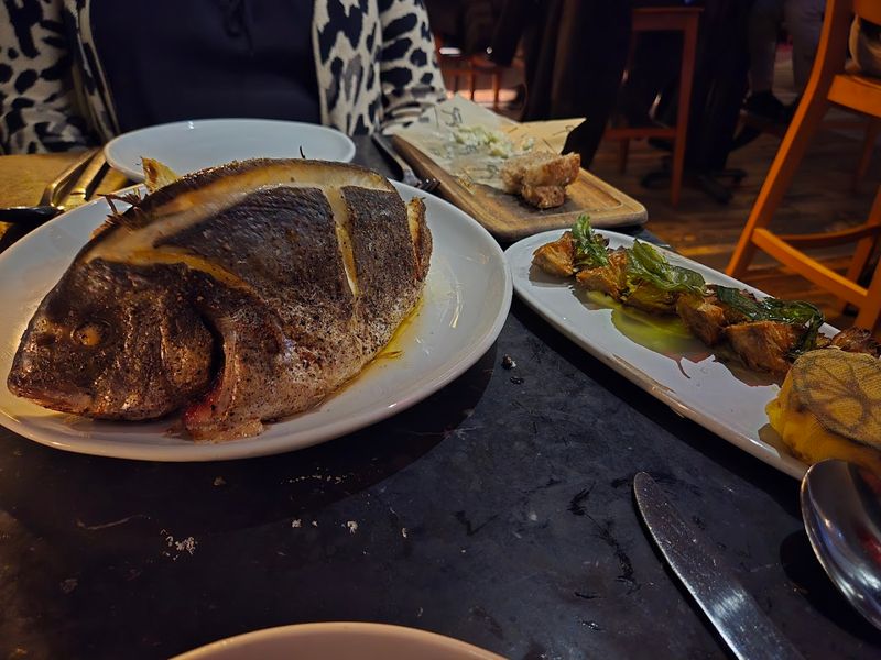 Mind The Room’s Volume And Choose Seating Strategically