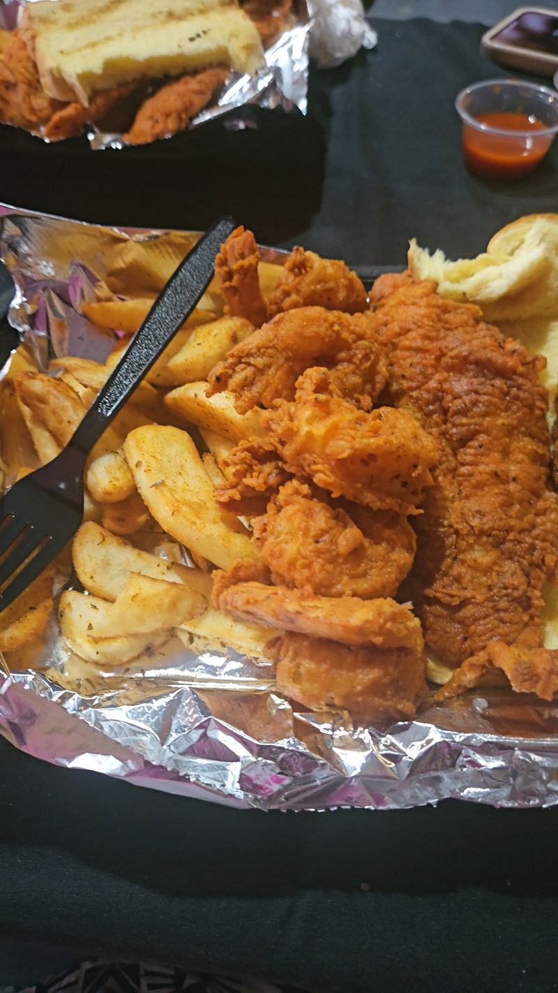 Side Chick – Richmond