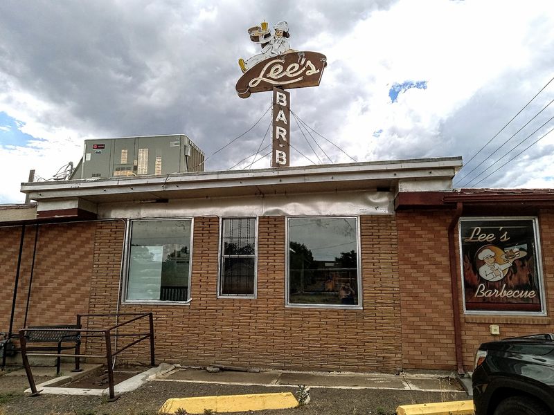 Lee's Bar-B-Q, Trinidad Lee's Bar-B-Q, Trinidad