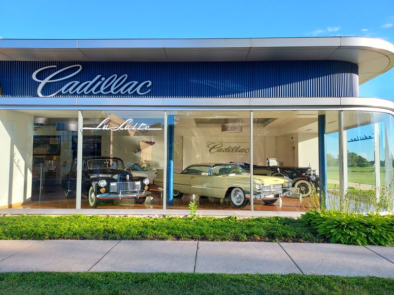 Diners, Dealerships, and Gas Pumps - A Walk Through America’s Golden Age