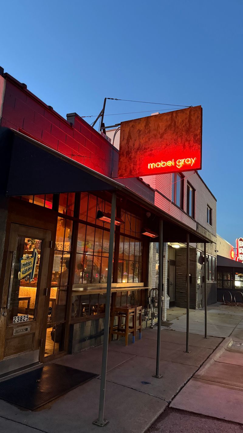 Use Weeknights And Late Slots To Your Advantage