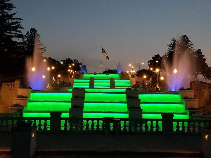 Let The Cascades Set The Tone