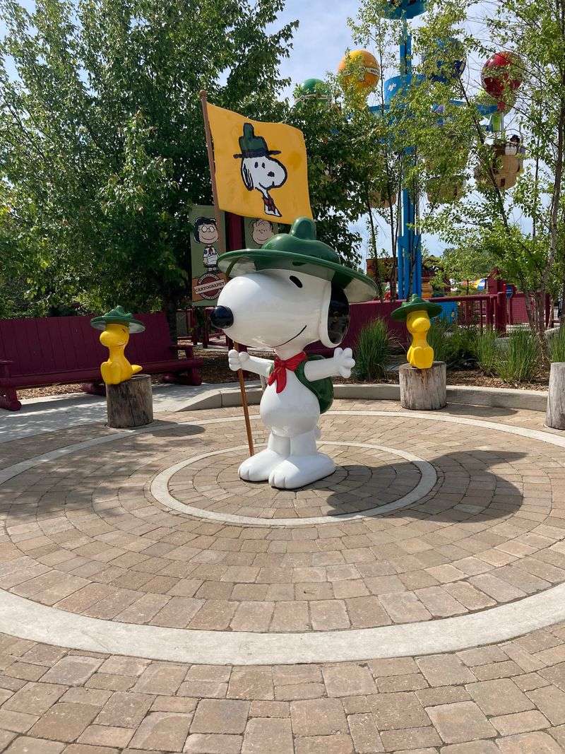Let Younger Guests Lead At Camp Snoopy