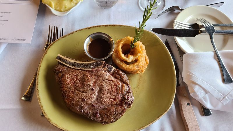 Bear Mountain State Park – Restaurant 1915 & Hiker's Café