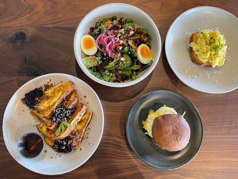 Leven Bakery & Cafe