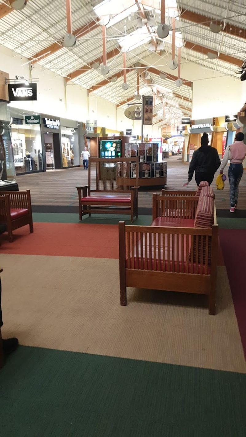 Spot Architectural Clues For Quiet Corners