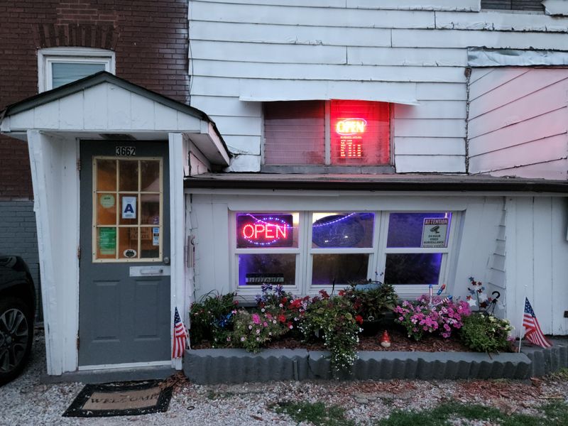 Monte Bello Pizzeria, St. Louis, Missouri