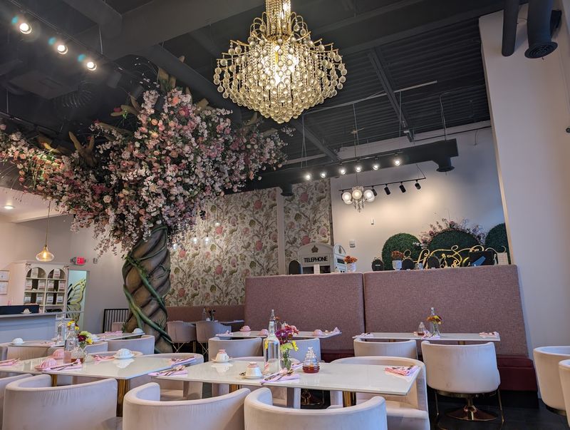 Lily's & Elise Tea House