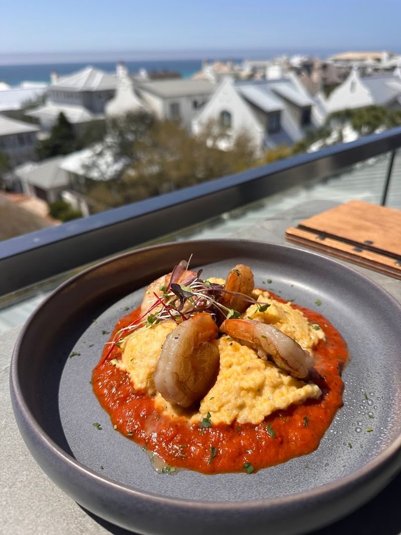 Pescado Seafood Grill & Rooftop Bar