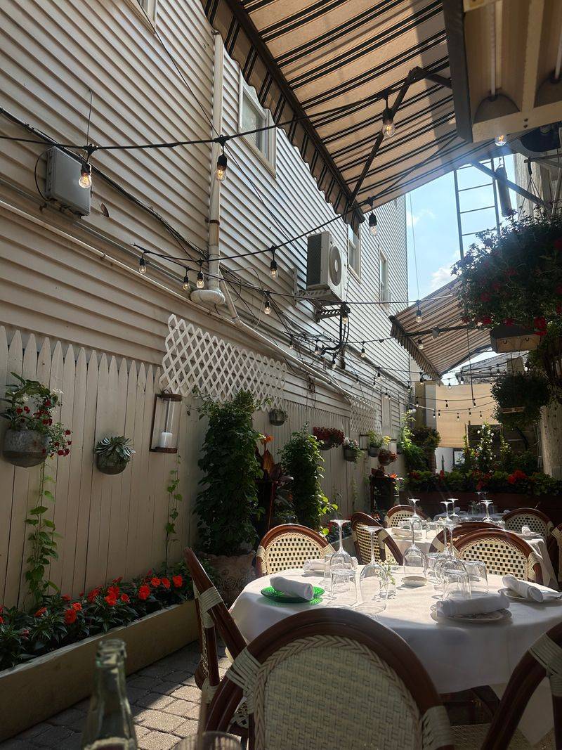 Anjelica's - Sea Bright