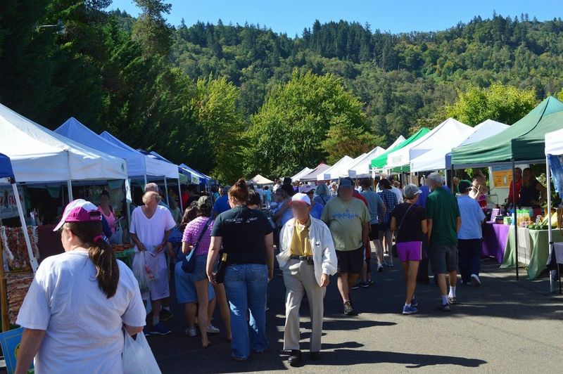 Roseburg Farmers Market: Umpqua Valley Treasures