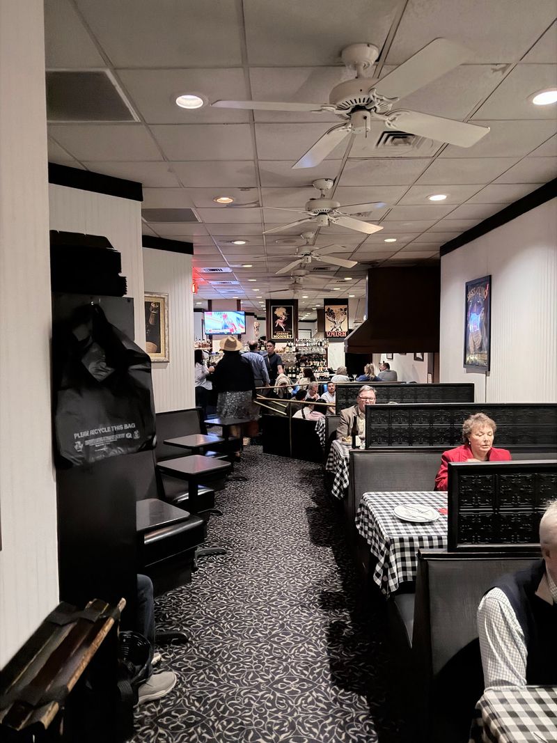 Linda's La Cantina Steakhouse - Orlando