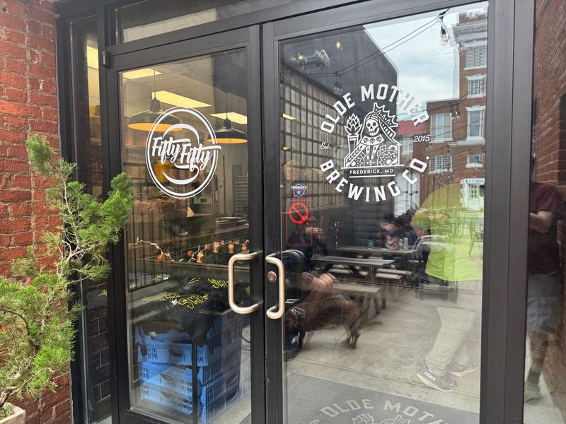 Service With Straight Talk And Smiles