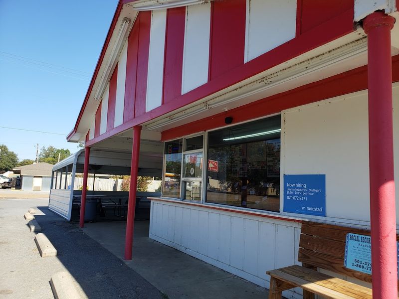 Lions Den Drive In, Clarendon Lions Den Drive In, Clarendon
