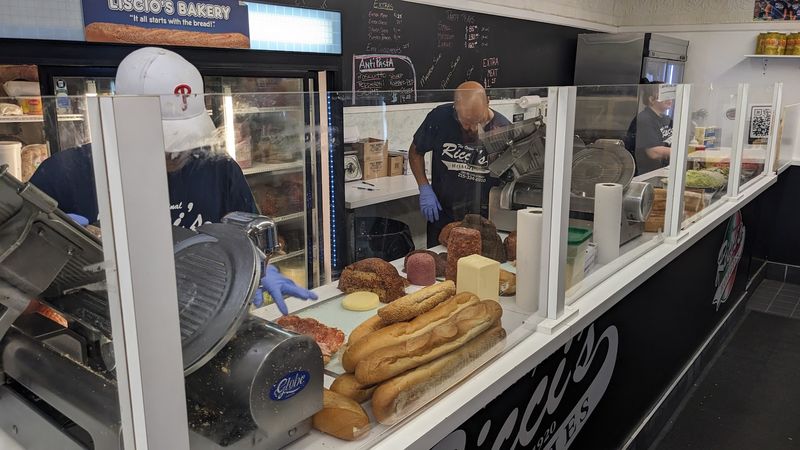 Fresh-Sliced To Order: The Assembly Line That Actually Works