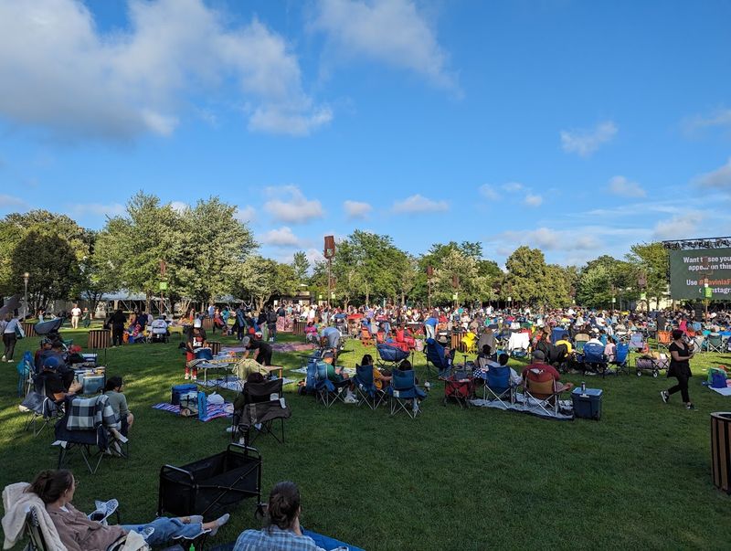 Listen To An Outdoor Concert At Ravinia Festival