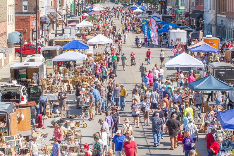 Litchfield Pickers Market, Litchfield