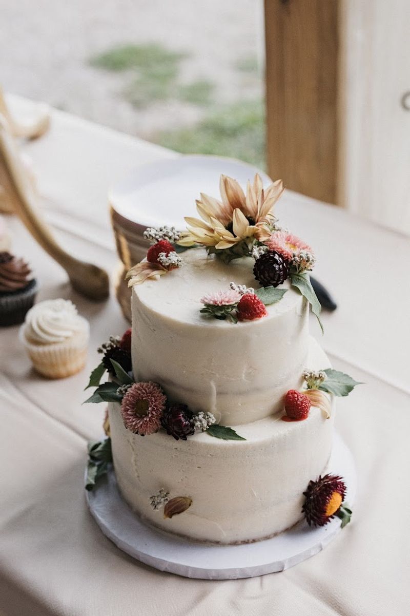 Wedding Cakes That Guests Actually Remember