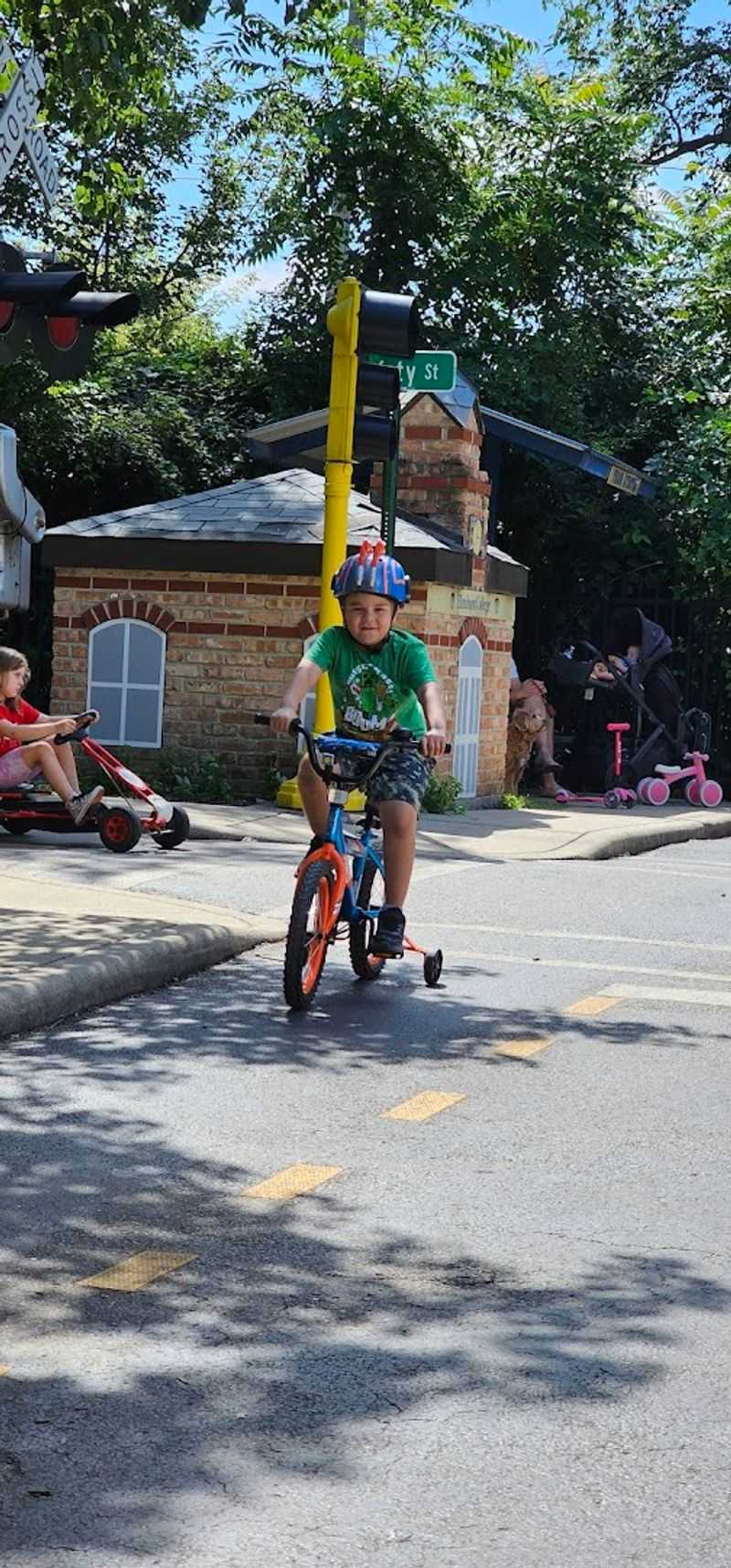 Little Wheels, Real Rules