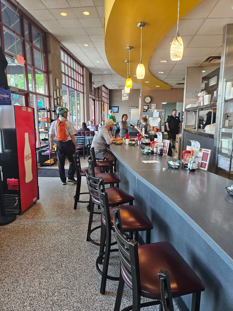 Pete's Coffee Shop Restaurant – Knoxville