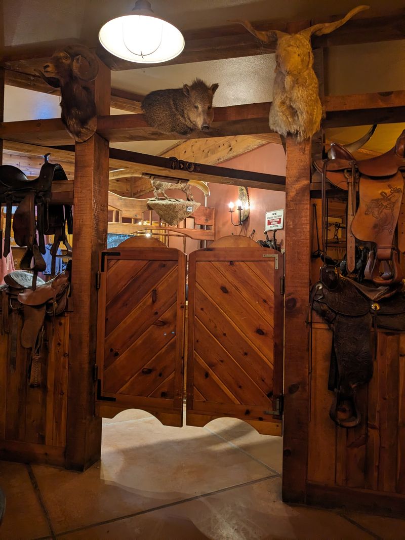 Community Salad Bowl With House Ranch