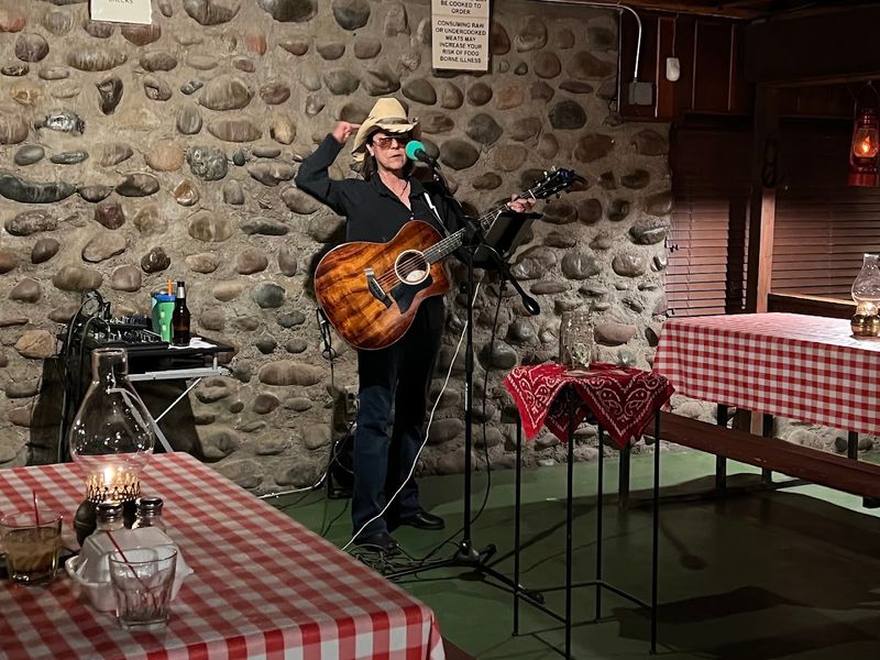 Live Music Fridays Worth Planning Around Live Music Fridays Worth Planning Around