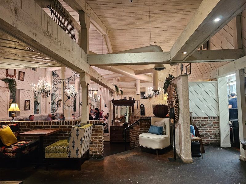 Live Music Nights That Elevate The Whole Vibe