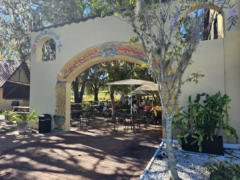 Live Music On Weekends Turns Every Visit Into A Mini Festival
