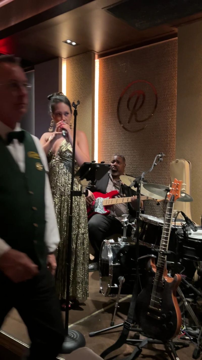 Live Music That Turns Dinner Into A Show