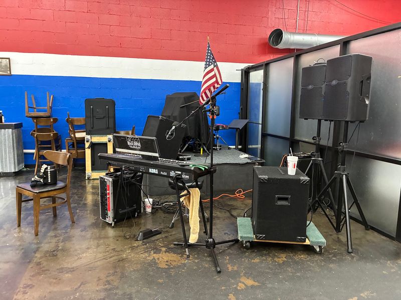 Live Music That Turns Lunch Into A Full Experience